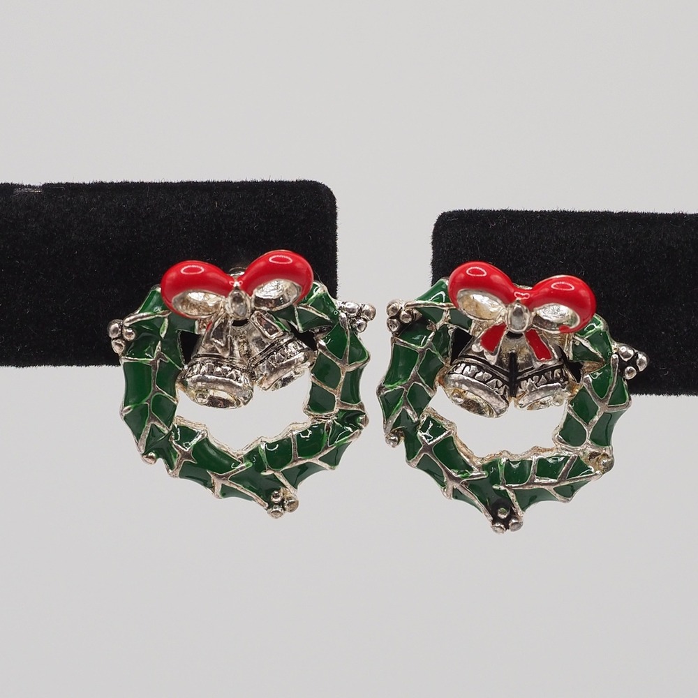 Vintage Christmas Wreath Earrings Green Red Enamel Silver Tone Bells Holiday Bow